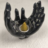 Viirukihoidja käed (koonus viirukile) Kõrgus 9cm ja laius 8 cm